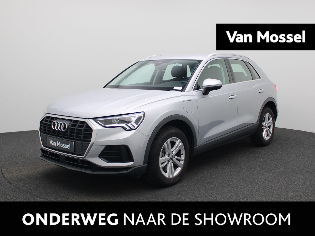 Audi Q3 - 45 TFSI-e S tronic Bus. Ed. Attraction | ACHTERUITRIJCAMERA | ELEKTRISCHE KOFFERKLEP | STO - AutoWereld.nl