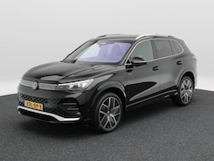 Volkswagen Tiguan - R-Line Edition 1.5 eHybrid 272 PK | Trekhaak | Adaptief Onderstel | 360 Camera | HUD | ACC