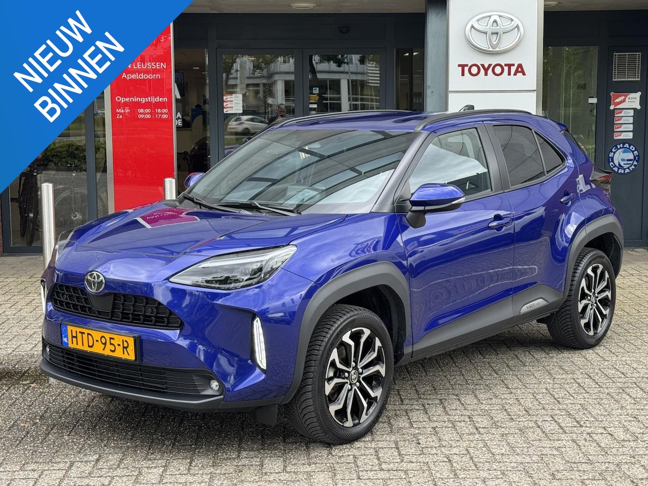 Toyota Yaris Cross - 1.5 Hybrid 115 Dynamic STOEL/STUURVERW PARK-SENSOREN BLIND SPOT NAVI CAMERA AD-CRUISE CLIM - AutoWereld.nl