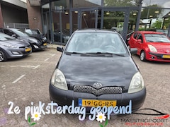 Toyota Yaris - 1.3-16V VVT-i Luna