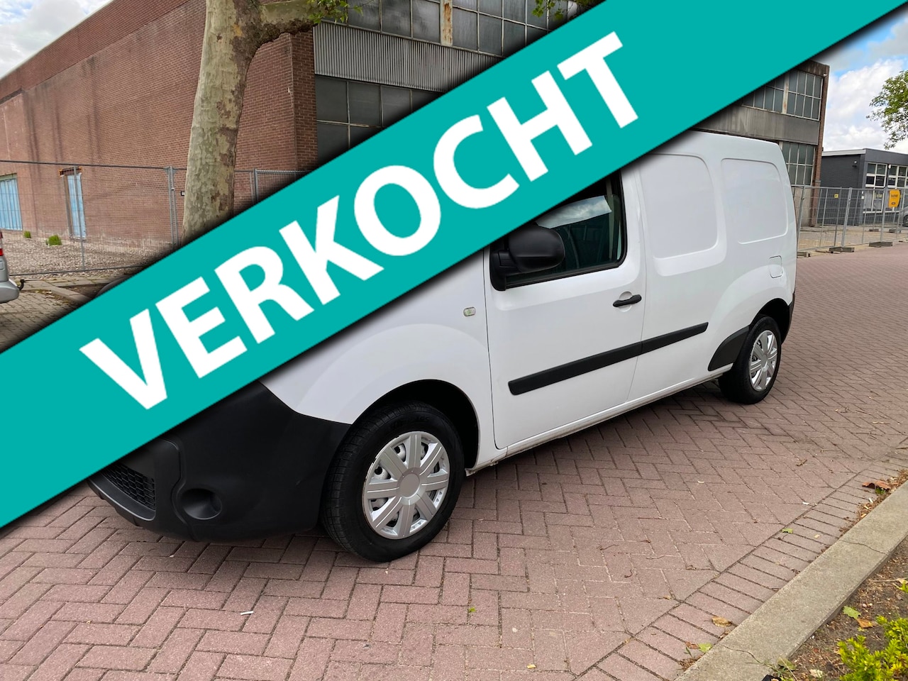 Renault Kangoo - 1.5 dCi 90 Energy Luxe Maxi / Airco / Euro6 / 2016 / 3 Zitplaatsen Airbag / Elek Ramen / A - AutoWereld.nl