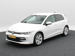 Volkswagen Golf - 1.5 eHybrid Life Edition | Trekhaak | Camera | Stoel & Stuurverwarming | Adaptieve Cruise