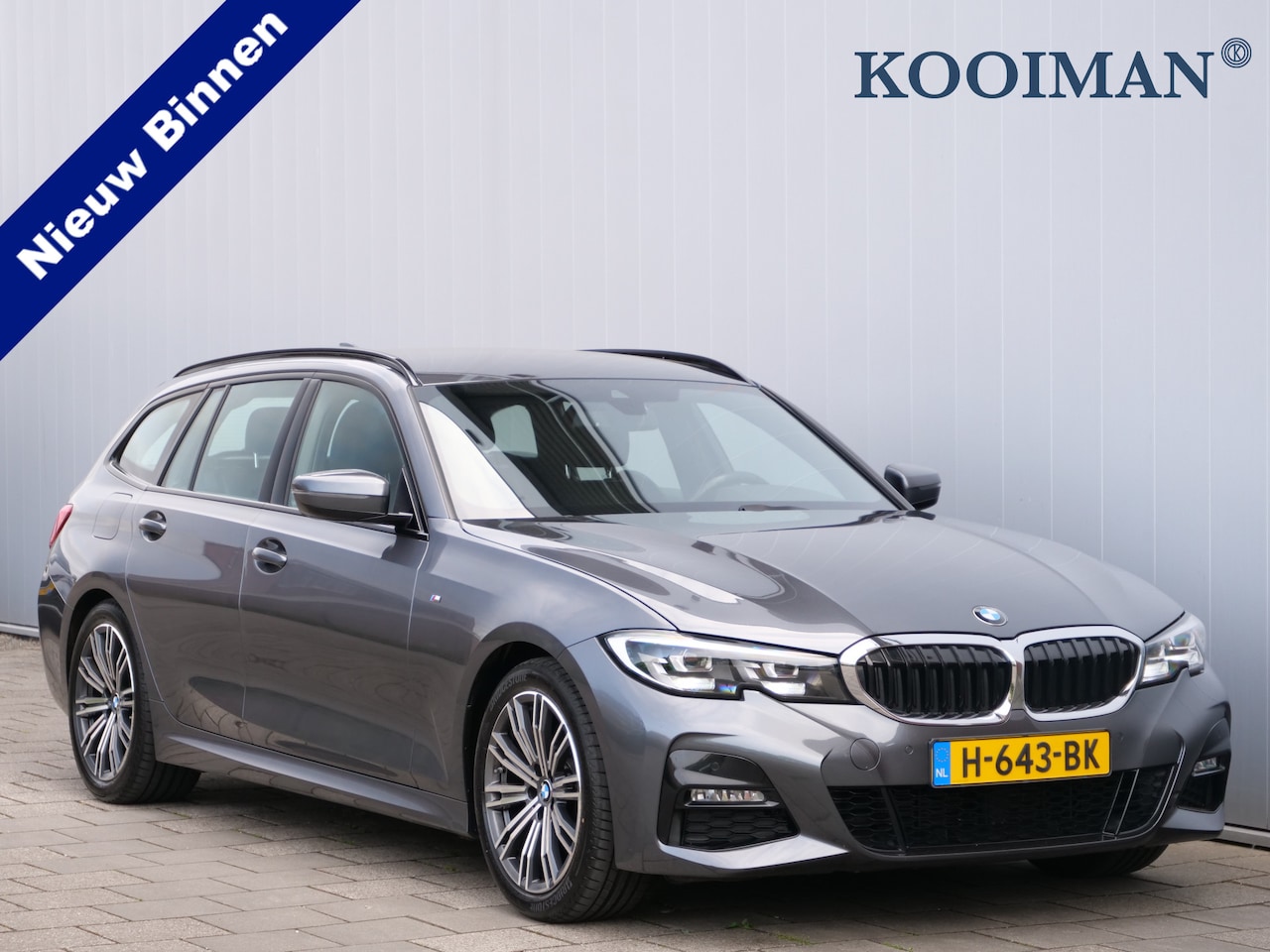 BMW 3-serie Touring - 320i Executive Edition 184 Pk Automaat M-pakket / Navi / Apple Carplay / Trekhaak - AutoWereld.nl