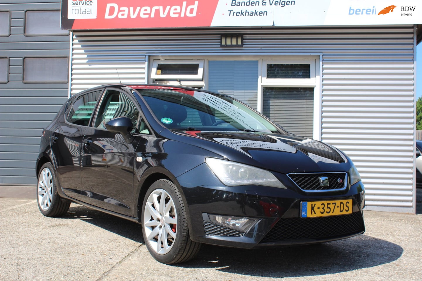 SEAT Ibiza - 1.2 TSI FR 1.2 TSI FR, 5-deurs, lederen bekleding, stoelverwarming, boekjes, airco, lm-velgen, led, n - AutoWereld.nl