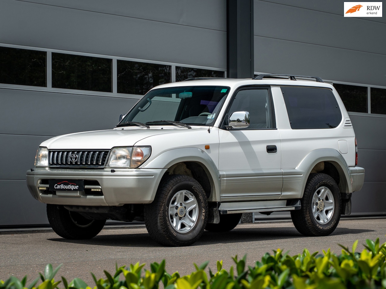 Toyota Land Cruiser 90 - 3.4i V6 I Automaat I Youngtimer I Trekhaak I Cruise Control I - AutoWereld.nl