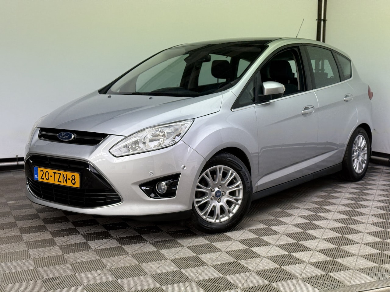 Ford C-Max - 1.6 Titanium Pano ECC Trekhaak NL Auto - AutoWereld.nl