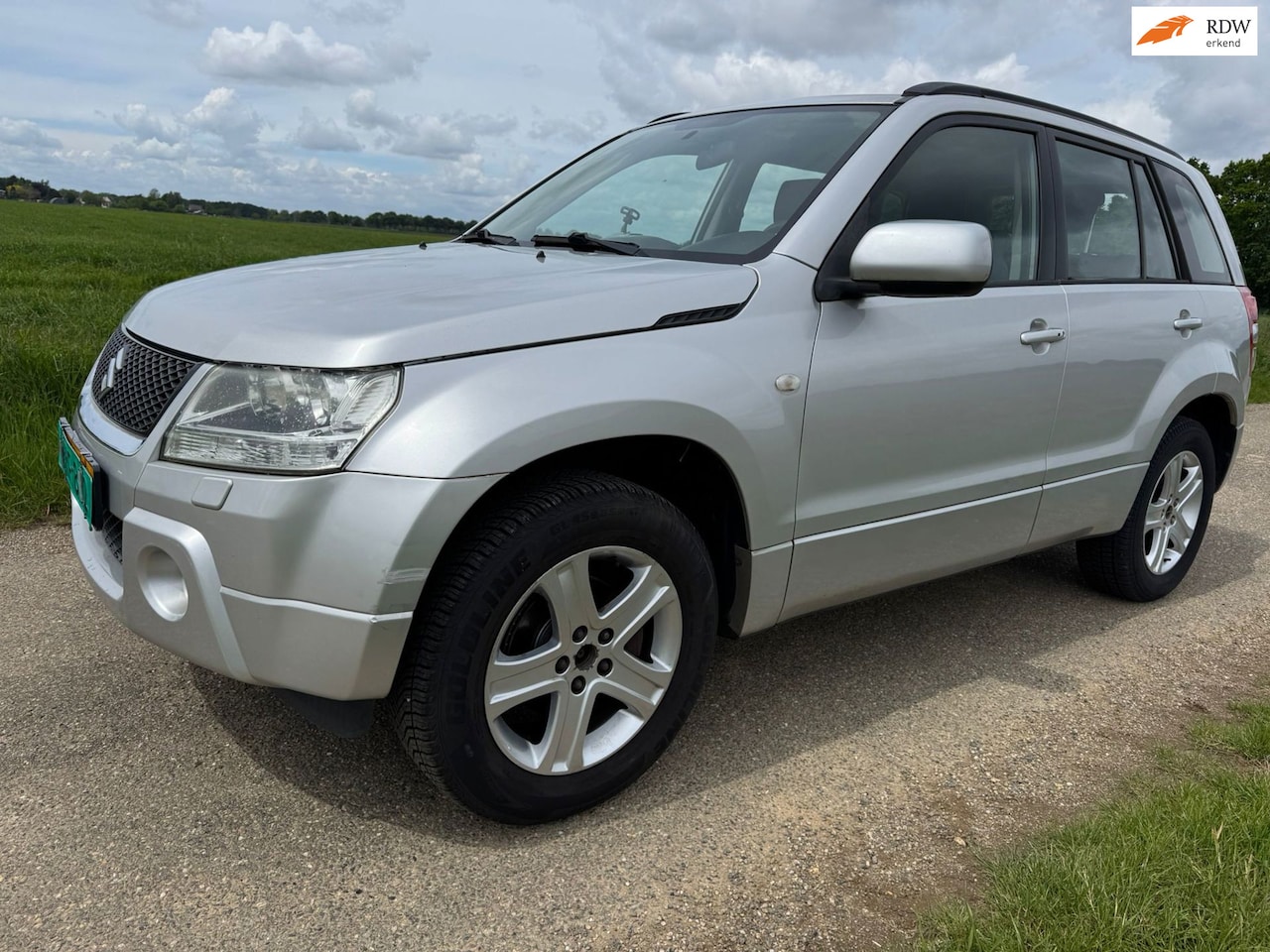 Suzuki Grand Vitara - 2.0-16V High Executive |145dkm| 4x4| airco - AutoWereld.nl
