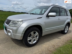 Suzuki Grand Vitara - 2.0-16V High Executive |145dkm| 4x4| airco