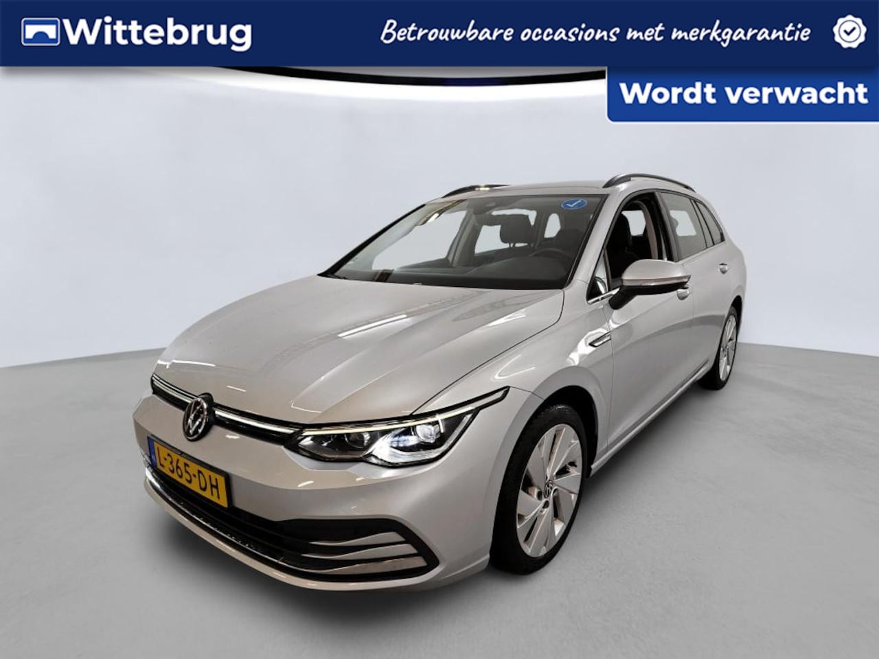 Volkswagen Golf Variant - 1.5 TSI 130pk Style / LED / LM 17'' / App-Connect / Clima / Parkeersensoren v+a - AutoWereld.nl