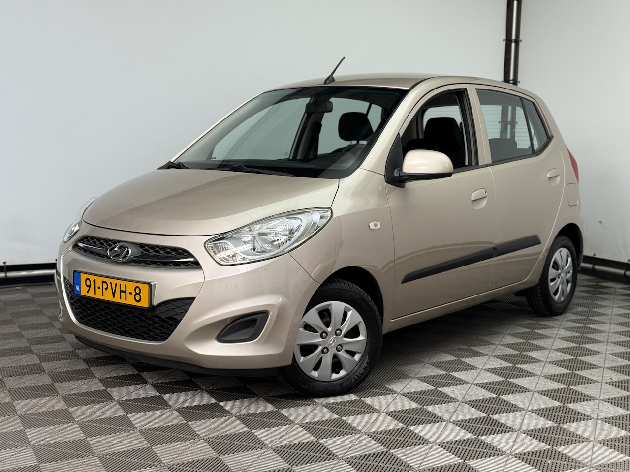 Hyundai i10 - 1.1 i-Drive Cool Airco Elek. Pakket NL Auto - AutoWereld.nl