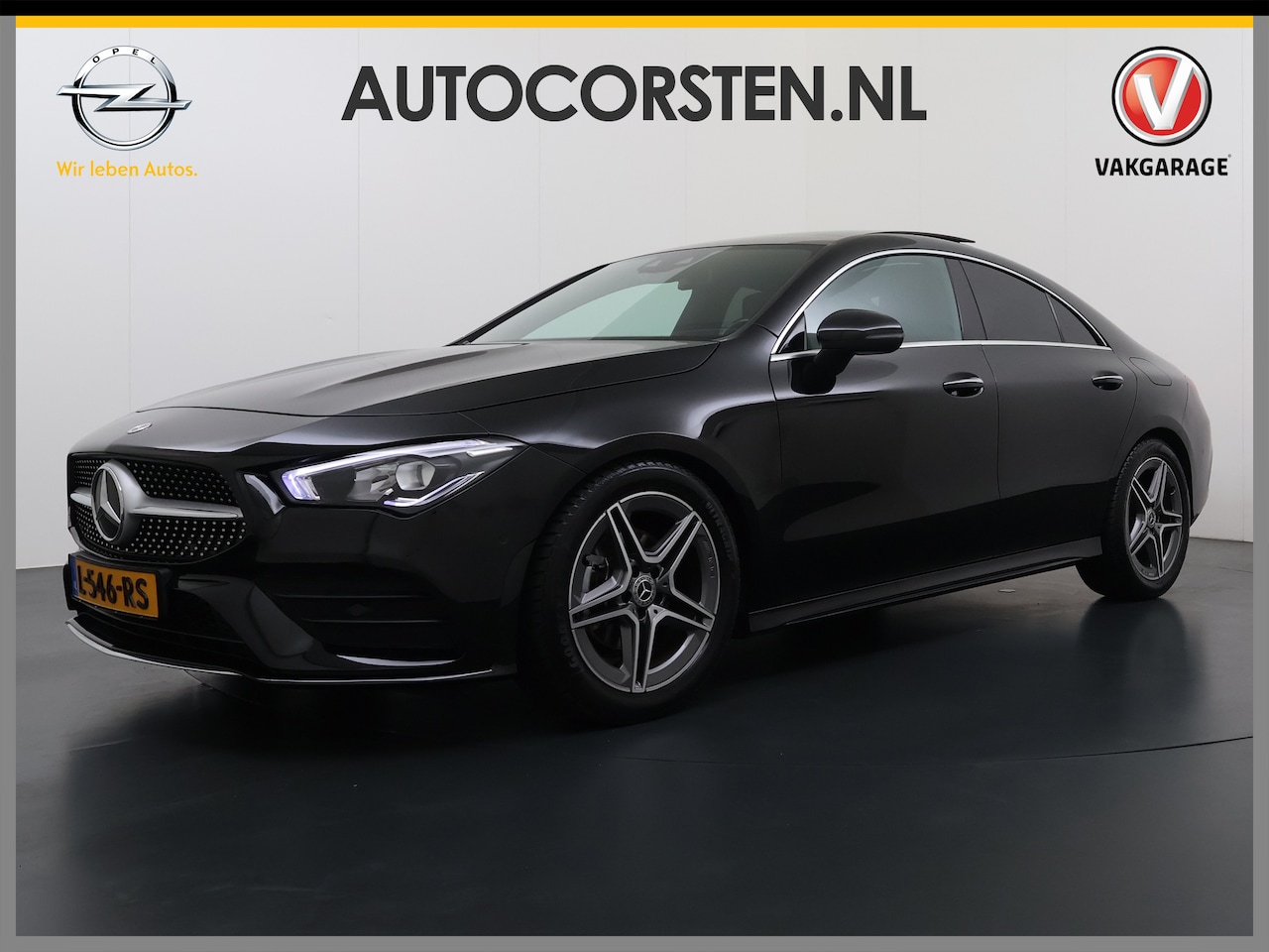 Mercedes-Benz CLA-Klasse - 180 Automaat AMG Business Solution Panoramadak Camera Widescreen cockpit Apple Carplay And - AutoWereld.nl