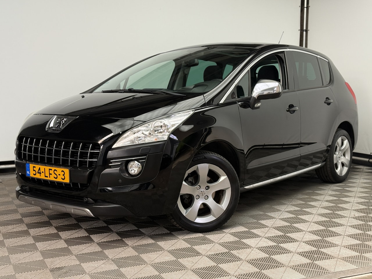 Peugeot 3008 - 1.6 VTi GT Navi ECC Pano Trekhaak NL Auto - AutoWereld.nl