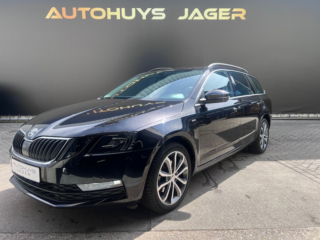 Skoda Octavia Combi - 1.5 TSI Greentech Business Edition Plus 1.5 TSI Greentech Business Edition Plus - AutoWereld.nl