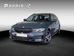 BMW 3-serie Touring - 330e | Innovationspakket | Comfort Access | Achteruitrijcamera | Panoramadak | Stoelverwar