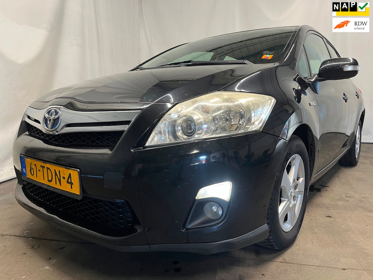 Toyota Auris - 1.8 Full Hybrid Aspiration SCHADEAUTO! - AutoWereld.nl