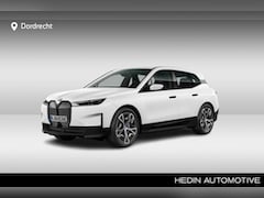 BMW iX - xDrive40 High Executive 77 kWh | 22" | Luchtvering | Trekhaak | Driving Assistant Professi