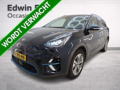 Kia e-Niro - DynamicPlusLine 64 kWh | SOH 100% | 3 Fase laden | Schuif/kanteldak | Half Leder | Andriod