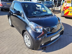 Toyota iQ - 1.0 VVTi Aspiration Bronze AUTOMAAT
