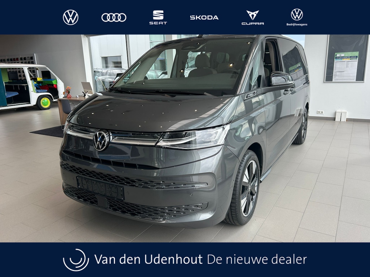 Volkswagen Multivan - L2H1 1.5 eHybrid 245pk 19,7kWh DSG 4Motion Bulli-Edition / Direct Leverbaar / 4x4 - AutoWereld.nl
