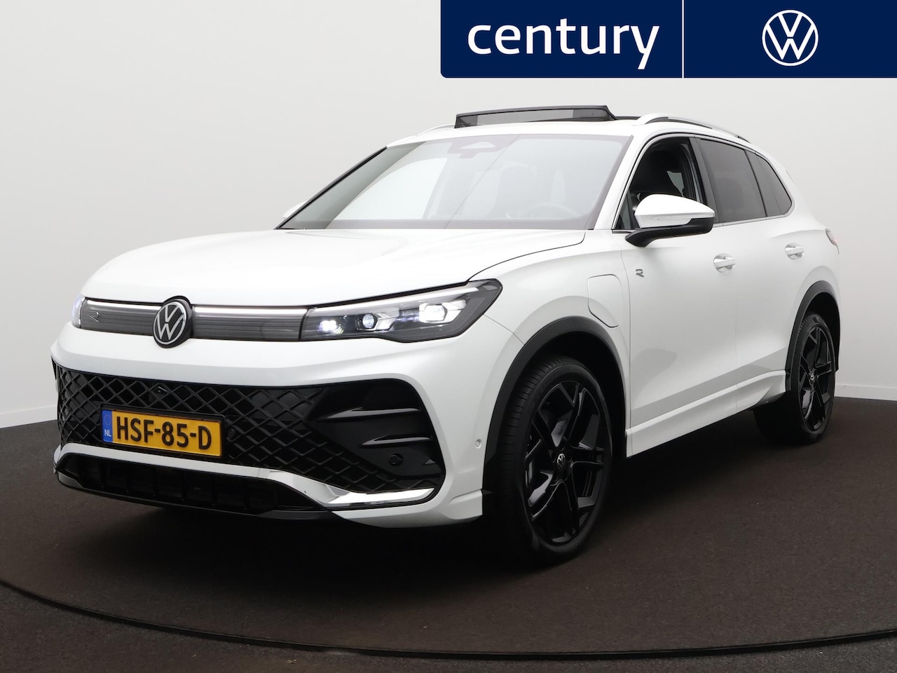 Volkswagen Tiguan - 1.5 eHybrid R-Line Edition Automaat - Panoramaschuif-kanteldak - IQ light - Trekhaak - Nav - AutoWereld.nl
