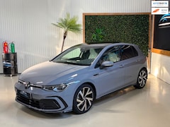 Volkswagen Golf - 1.5 eTSI 3x R-Line|Pano|ACC|Carplay|Alarm|