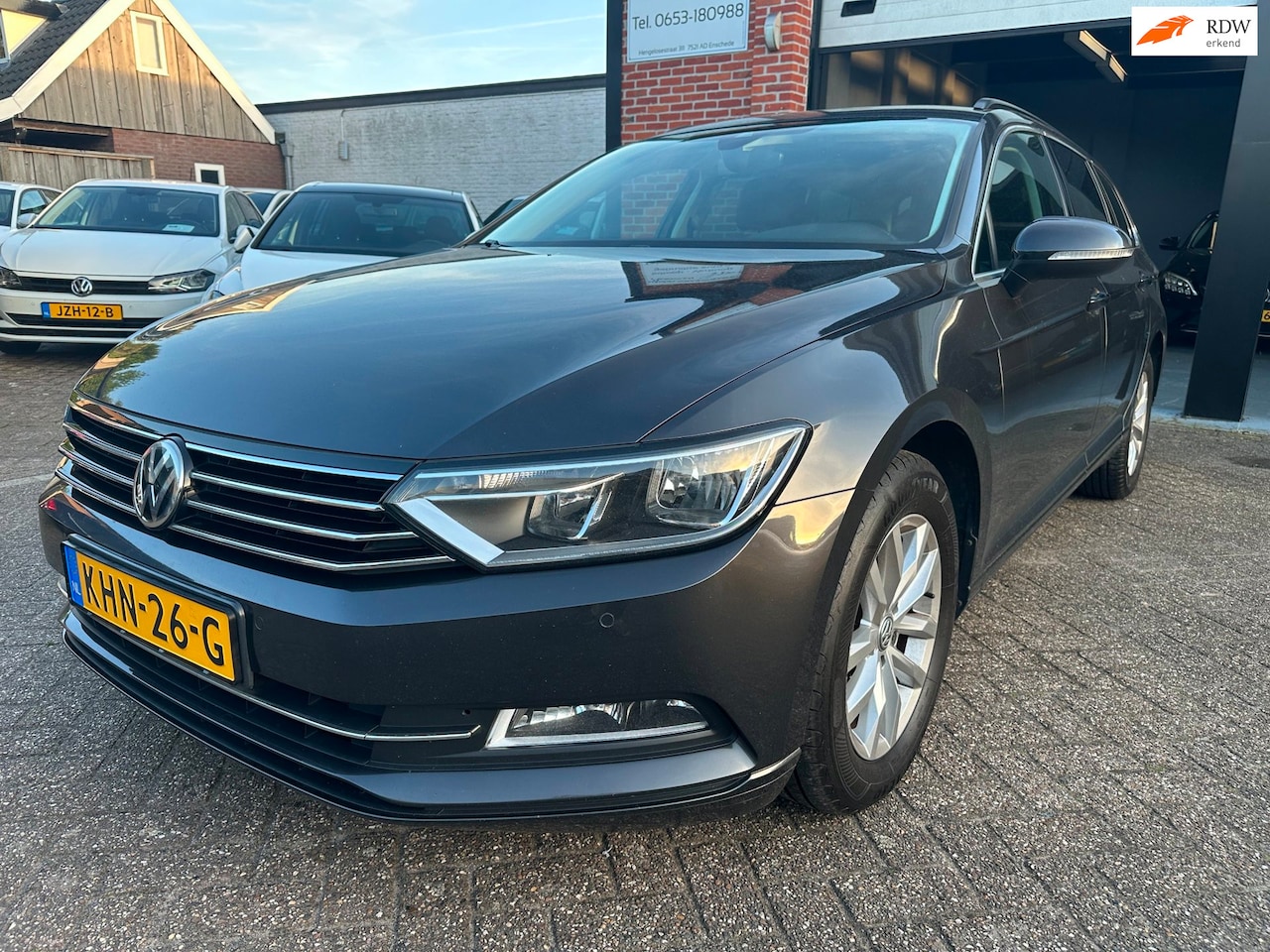 Volkswagen Passat Variant - 2.0 TDI Comfortline Business AUTOMAAT-NAVI-CRUISE-CLIMA - AutoWereld.nl