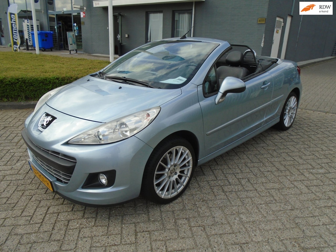 Peugeot 207 CC - 1.6 VTi Noir & Blanc Nieuwe Apk - AutoWereld.nl