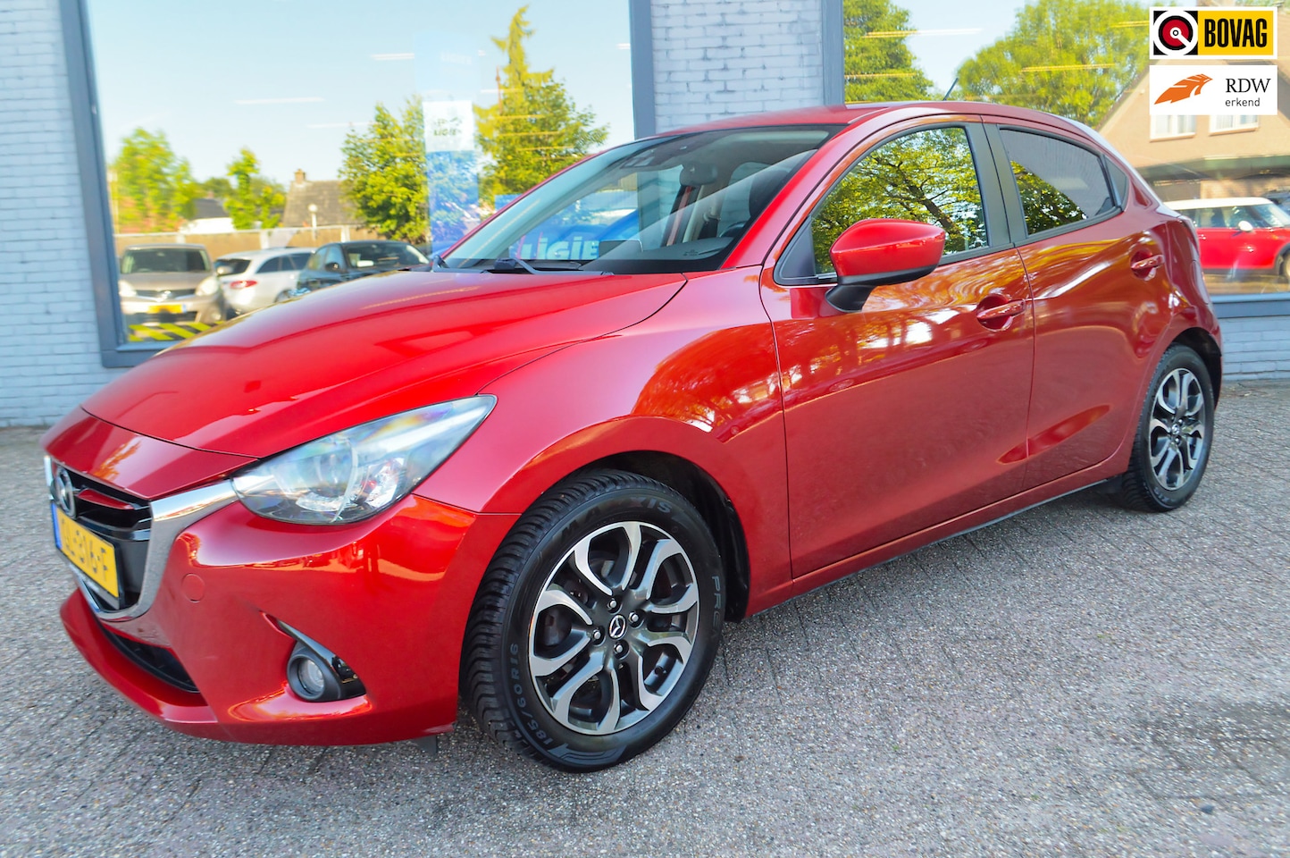 Mazda 2 - 1.5 Skyactiv-G GT-M | Stoelverwarming | Clima | Navigatie - AutoWereld.nl