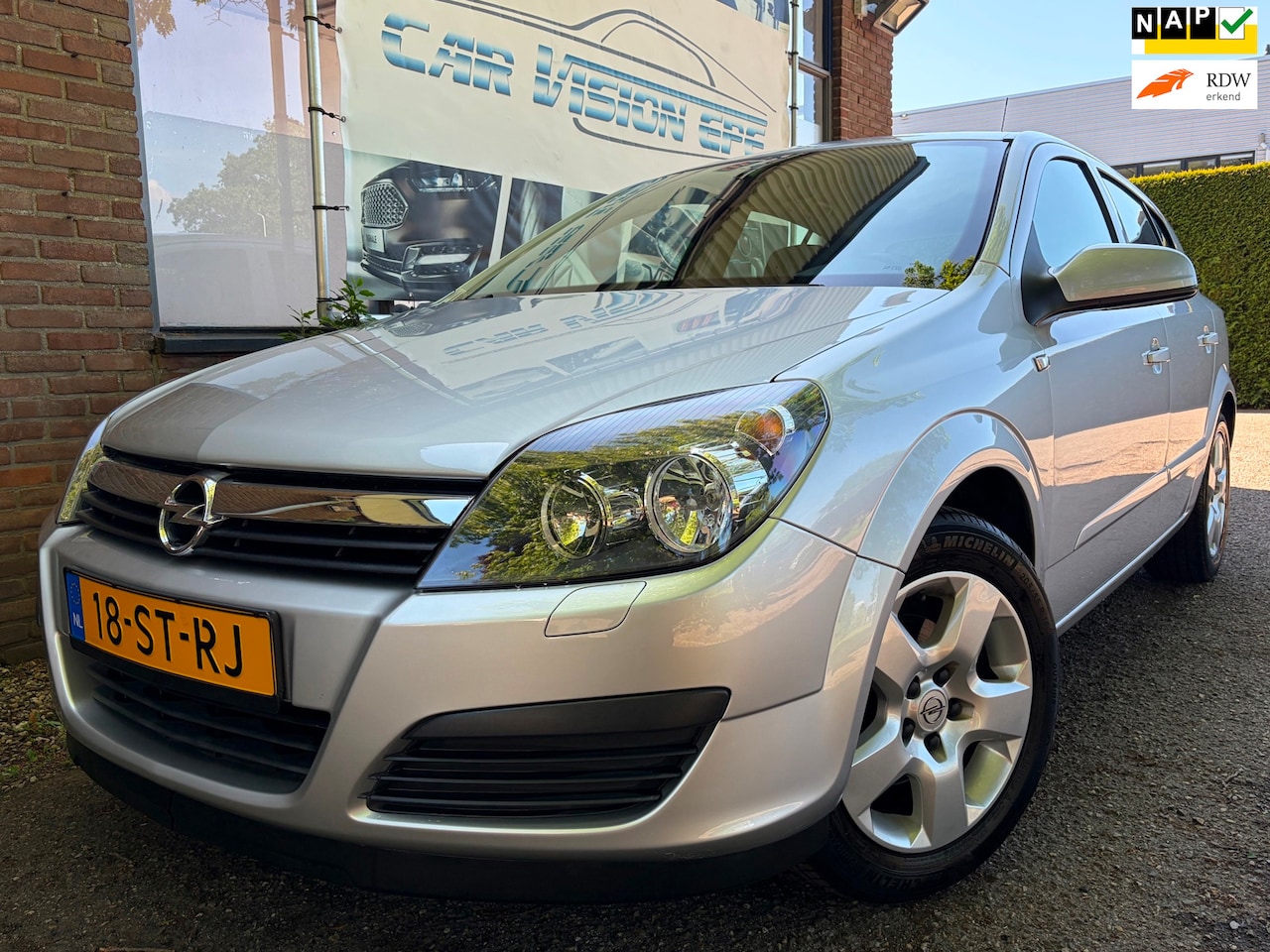Opel Astra - 1.6 Enjoy|Trekhaak|Airco|Cruise| - AutoWereld.nl