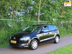 Volkswagen Polo - 1.2 TSI BlueMotion Comfort Edition *Trekhaak *Cruise *Navi *MultiMedia