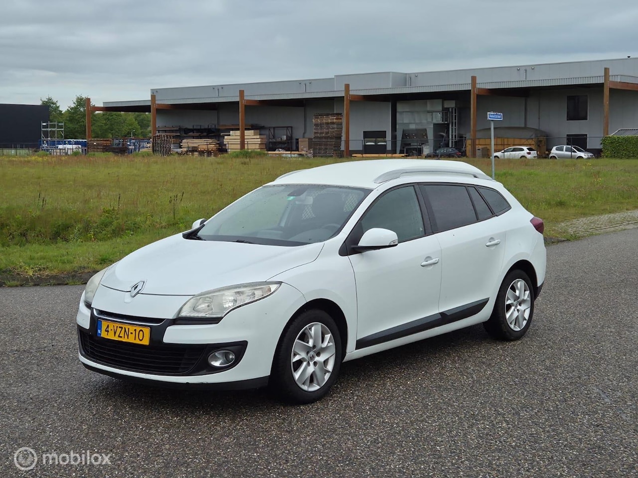 Renault Mégane - 1.5 dCi Expression Grijskenteken Bestelauto - AutoWereld.nl