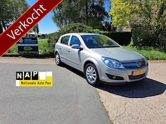 Opel Astra - 1.6 16V Temptation 5 deurs Airco/Cruise Control