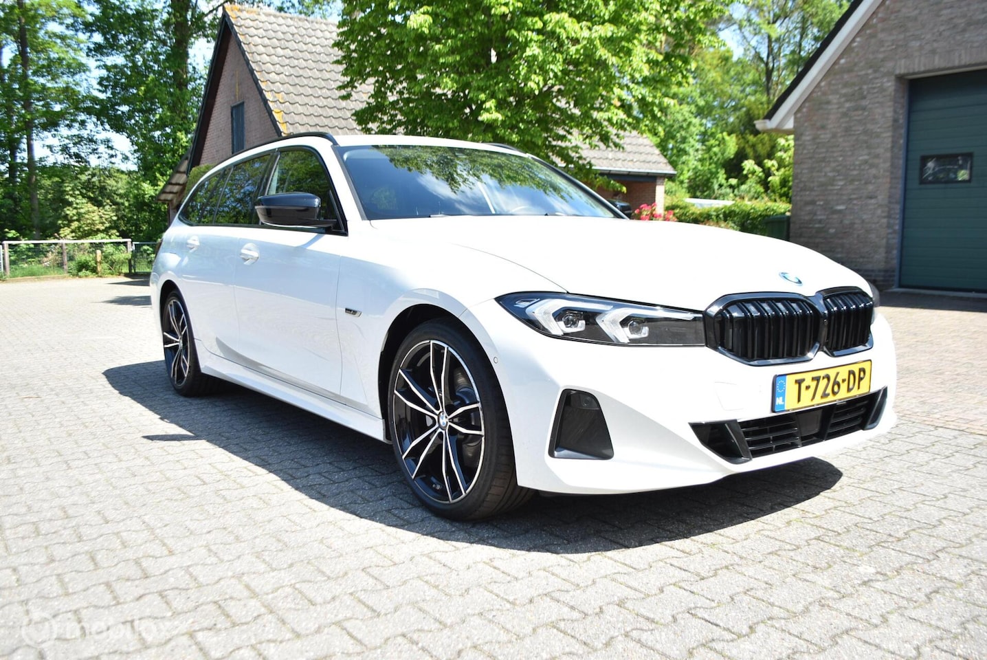 BMW 3-serie Touring - 320E Aut LCI Curved display - AutoWereld.nl