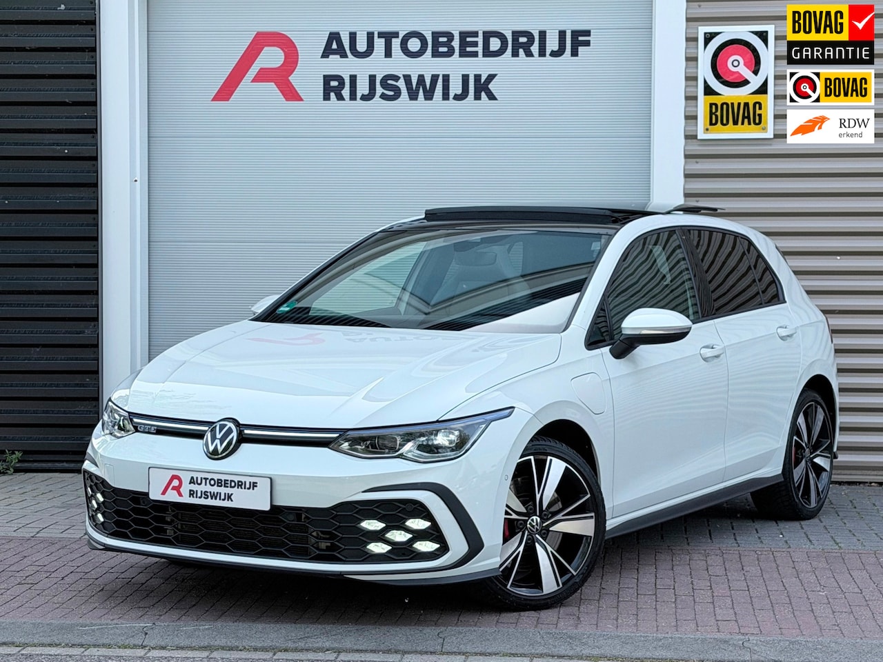 Volkswagen Golf - 1.4 eHybrid GTE Pano/Leer/HuD/Matrix - AutoWereld.nl