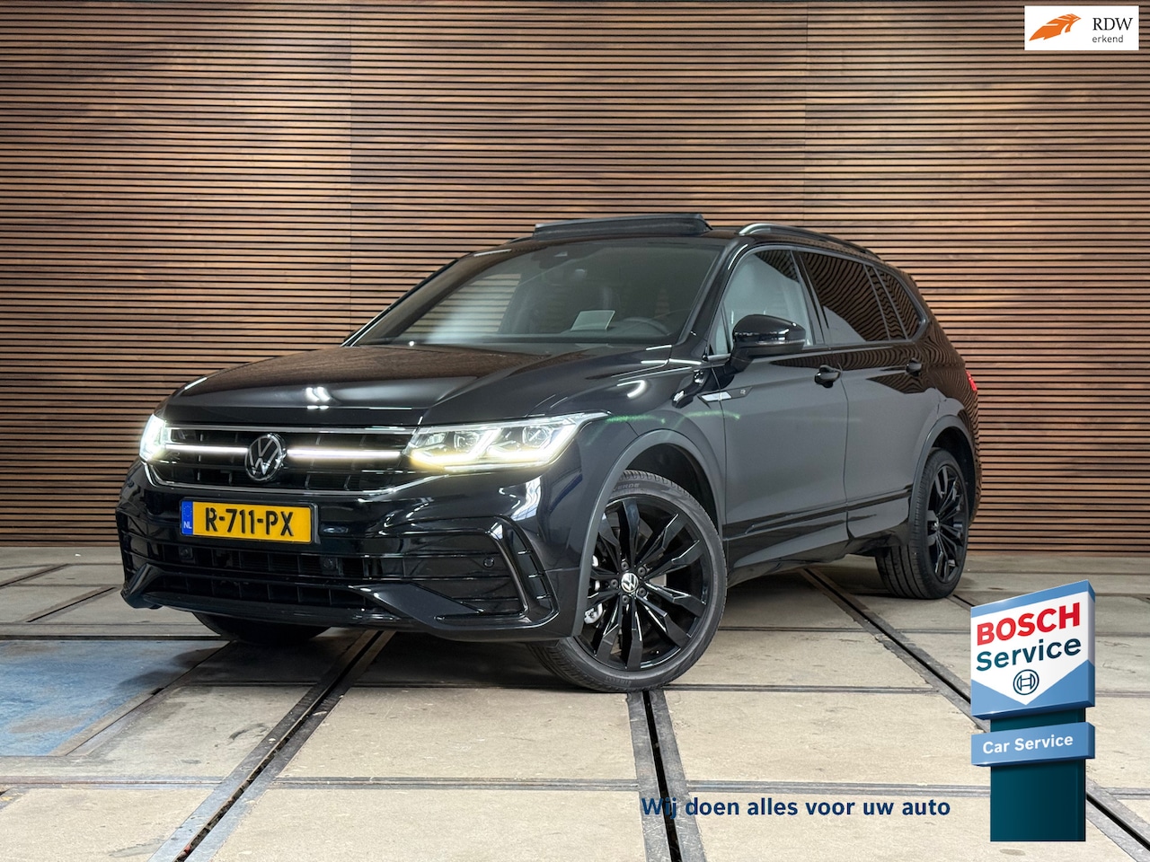 Volkswagen Tiguan Allspace - All-Space 2.0 TSI 4Motion Highline Business 3x R-Line | 7 pers | HUD | Panoramadak | Navig - AutoWereld.nl