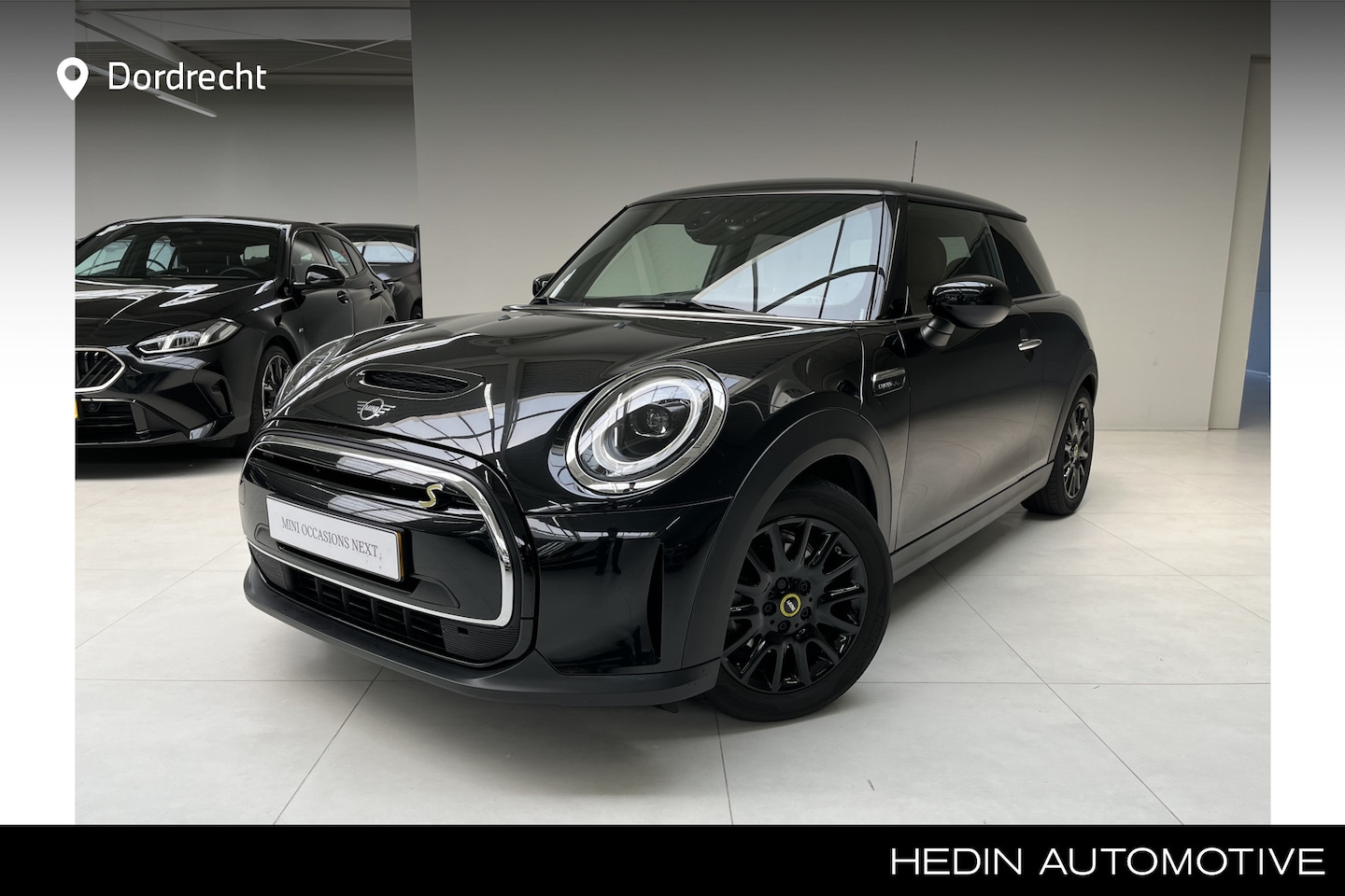 MINI Mini-Electric - Camden Edition 33 kWh | Leder | Stoelverwarming | Snellader | Privacy Glass | Stuurverwarm - AutoWereld.nl