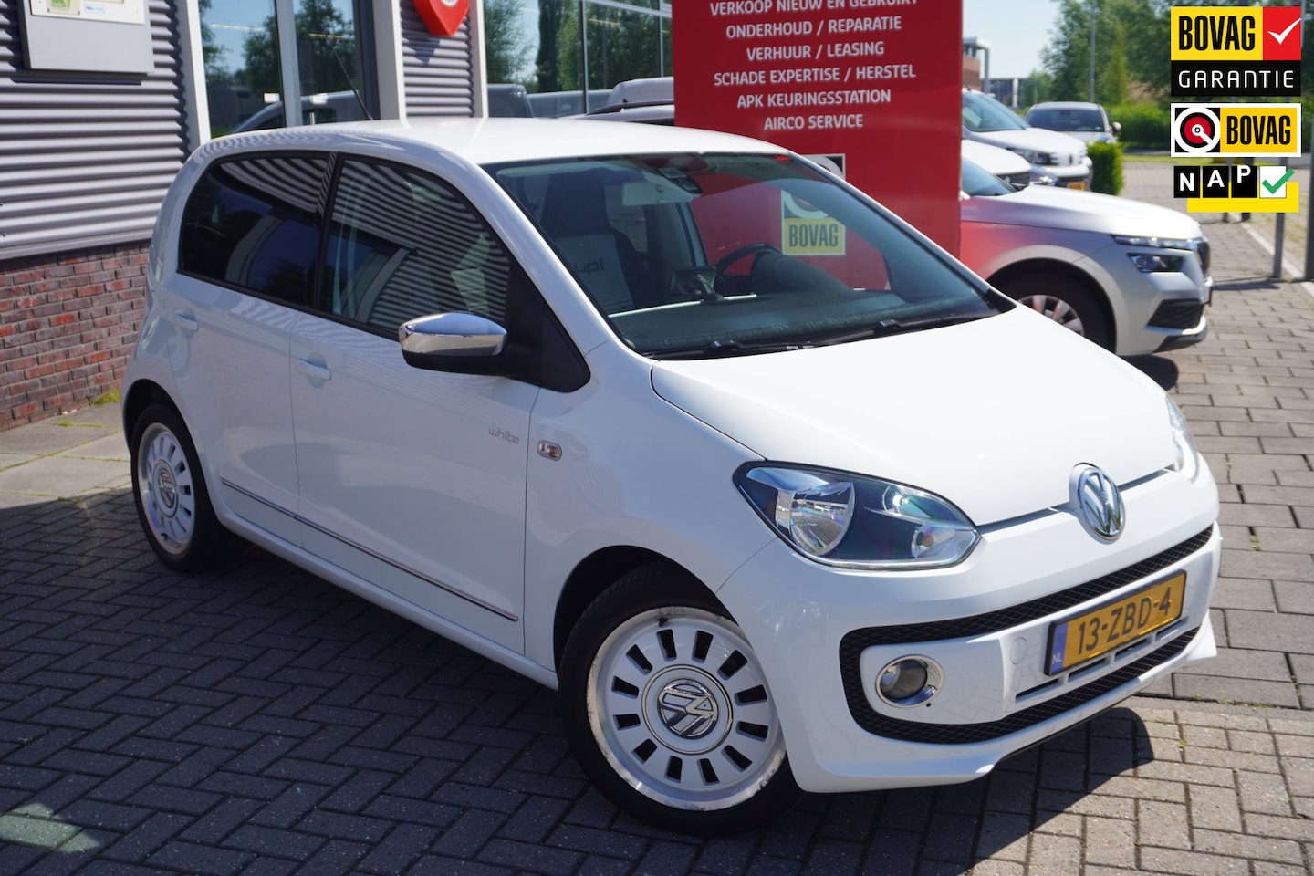 Volkswagen Up! - 1.0 high up! BlueMotion / Bluetooth / Navi - AutoWereld.nl