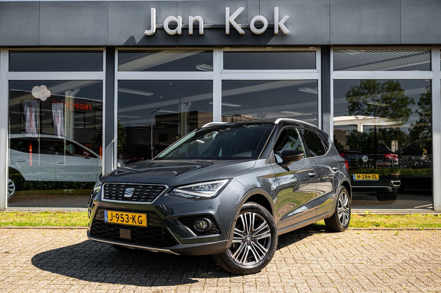 SEAT Arona - 1.0 TSi 115pk Xcellence Business Intense | Full LED | Stoelverwarming | Digit. Dashboard - AutoWereld.nl