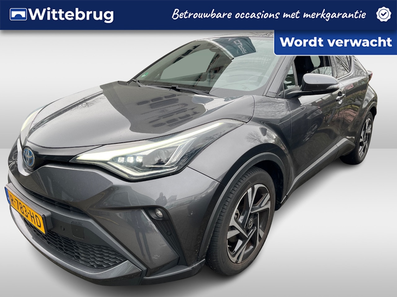 Toyota C-HR - 2.0 Hybrid Style / Navigatie / App connect / Camera / Bearlock / Trekhaak / Stoel+stuur ve - AutoWereld.nl