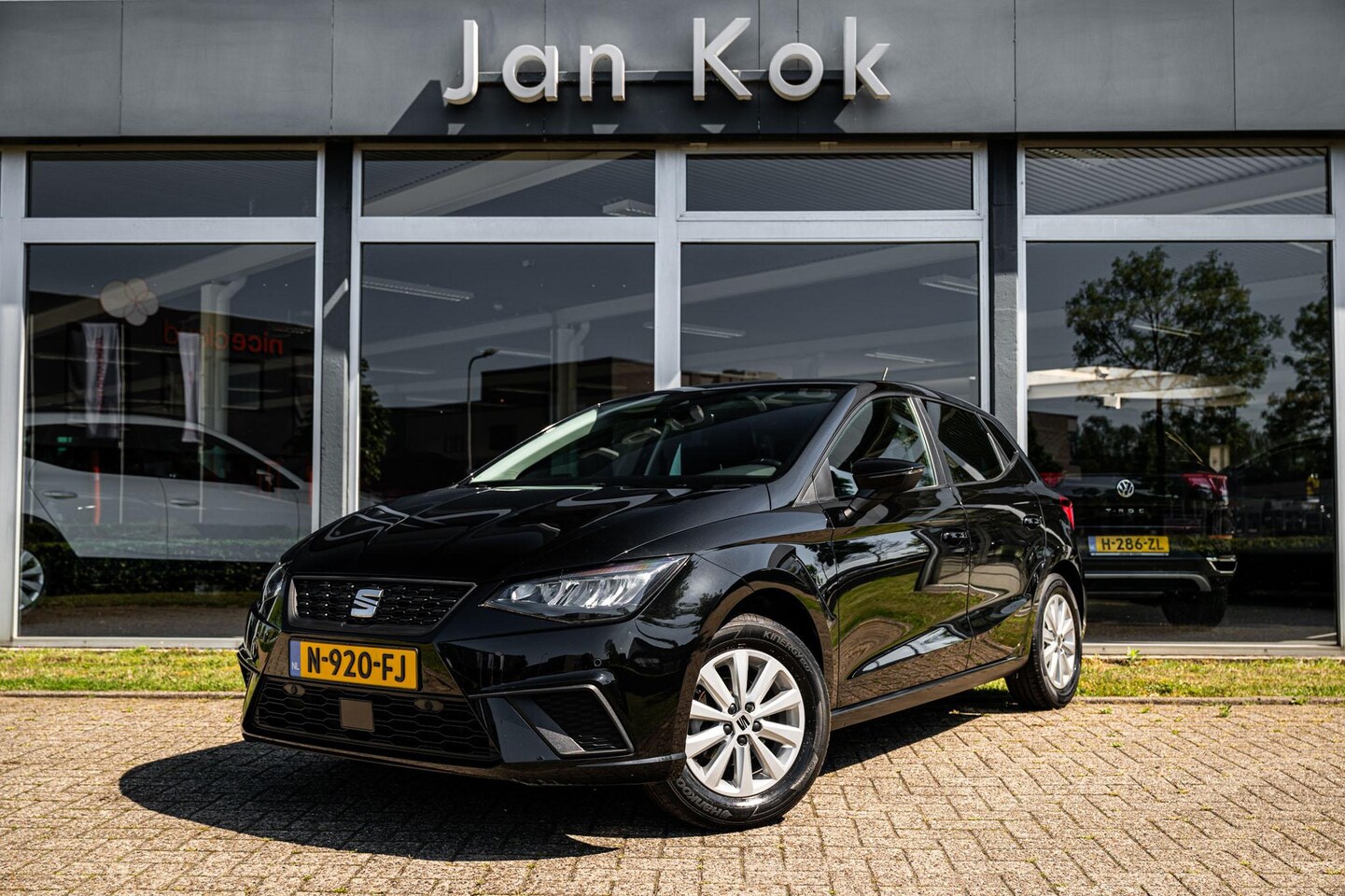 SEAT Ibiza - 1.0 TSi 95 pk Style Business Intense | Facelift | Navigatie | Stoelverwarming | - AutoWereld.nl