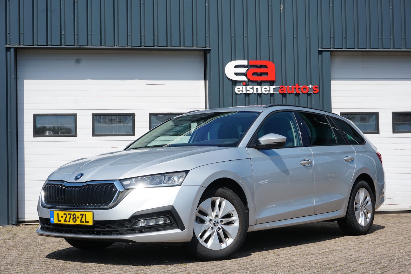 Skoda Octavia Combi - 1.0 TSI Business Edition | CARPLAY | ECC | NAVI | CRUISE | - AutoWereld.nl