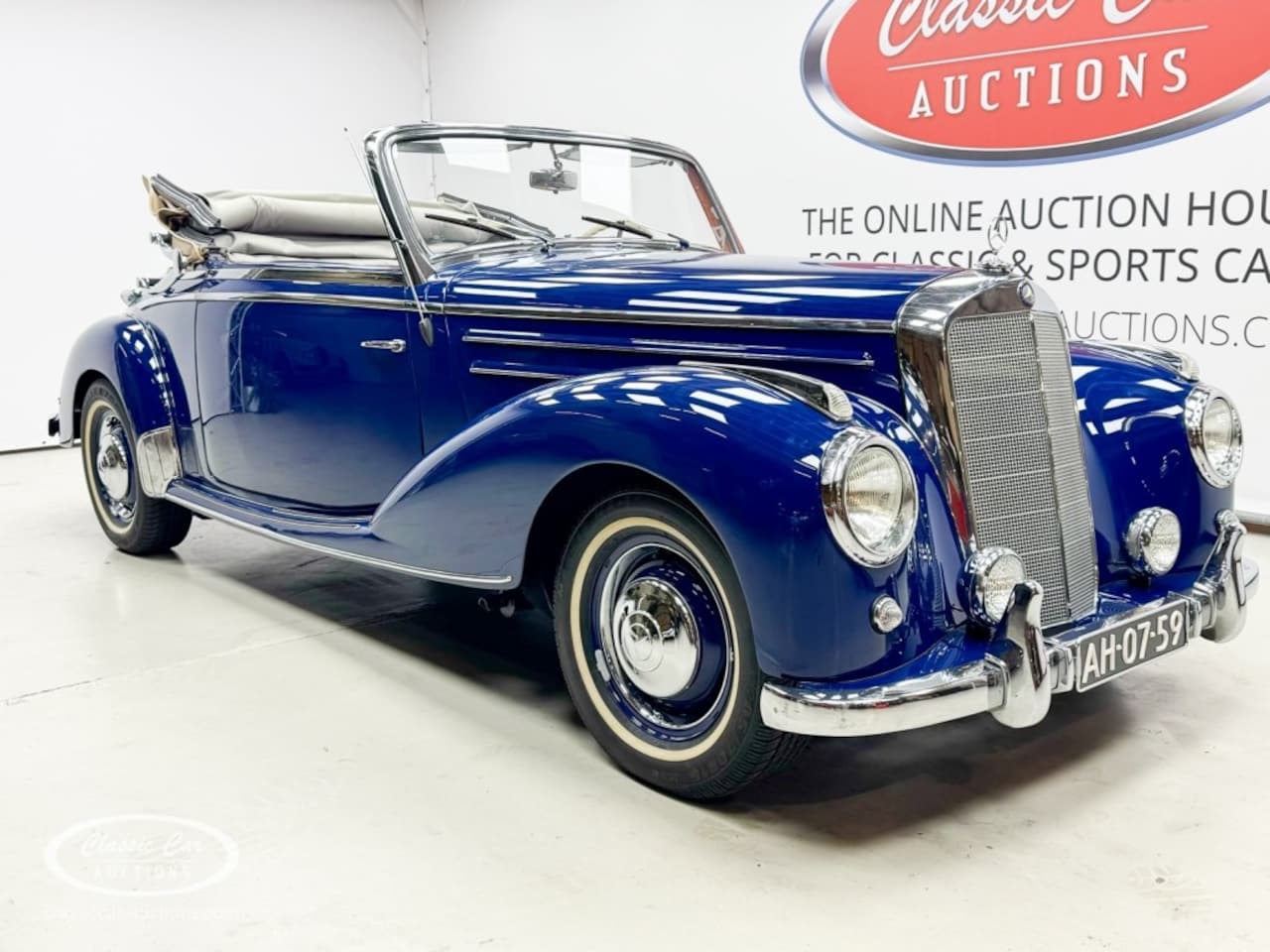 Mercedes-Benz 220 - Cabriolet - ONLINE AUCTION - AutoWereld.nl