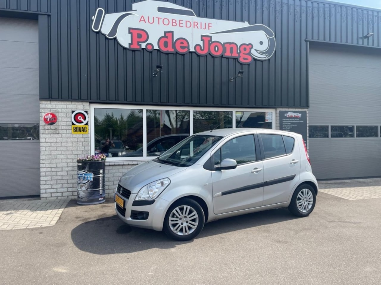 Suzuki Splash - 1.0 VVT EXCLUSIVE Airco Stoelverwarming Mistlampen Lage Km.stand!! - AutoWereld.nl