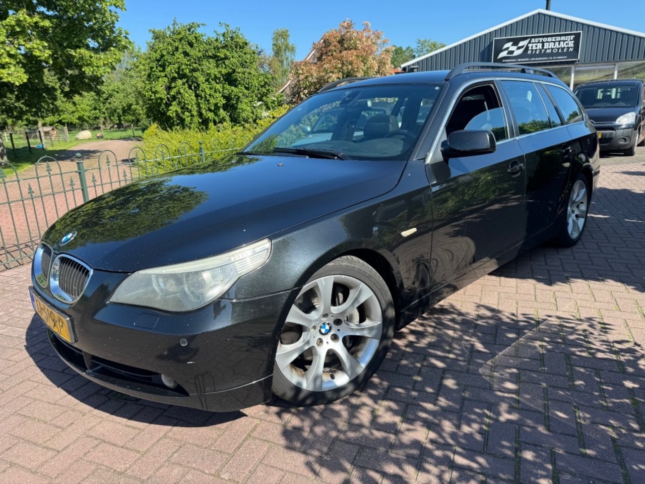 BMW 5-serie Touring - BMW 5-serie Touring - 535d Executive*Carplay* - AutoWereld.nl