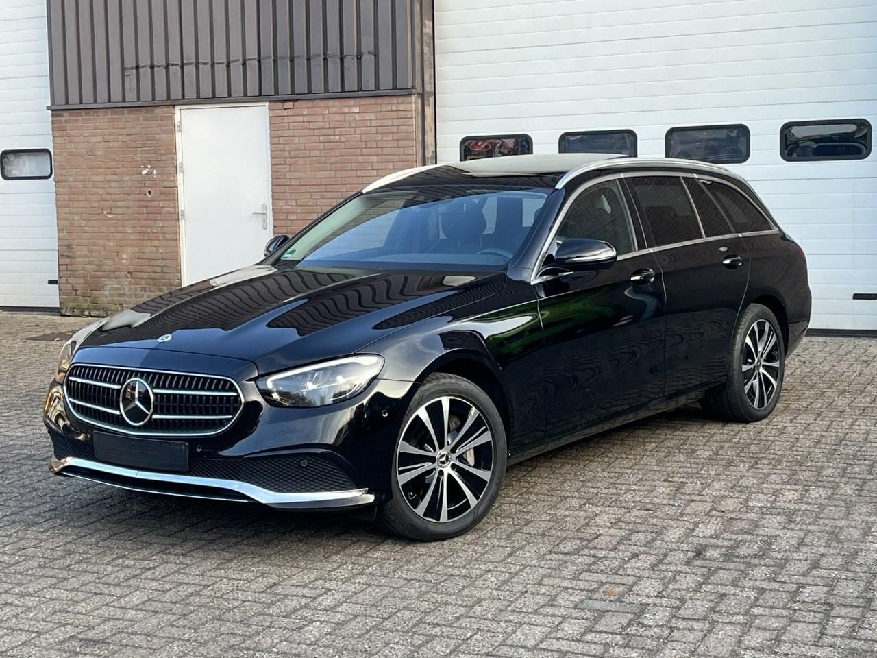 Mercedes-Benz E-klasse Estate - 300 DE 4MATIC  Hybride Diesel + electric Estate Pano Camera Navi Clima ACC - AutoWereld.nl