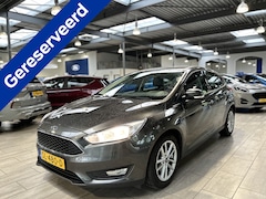 Ford Focus - EcoBoost 100pk Lease Edition | Trekhaak | Parkeersensoren achter | Airco | Cruise | Apple