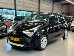 Toyota Aygo - 1.0 VVT-i X-Play Camera/Led/DAB+ 2022