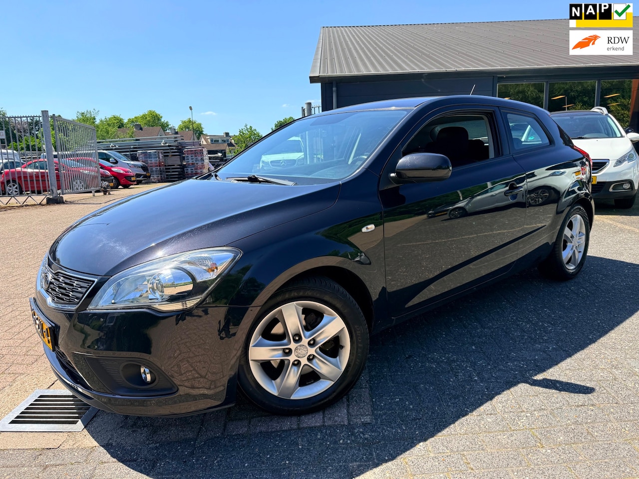Kia Pro cee'd - 1.4 CVVT Seven/Navigatie/Camera/Luxe Uitvoering!!! - AutoWereld.nl
