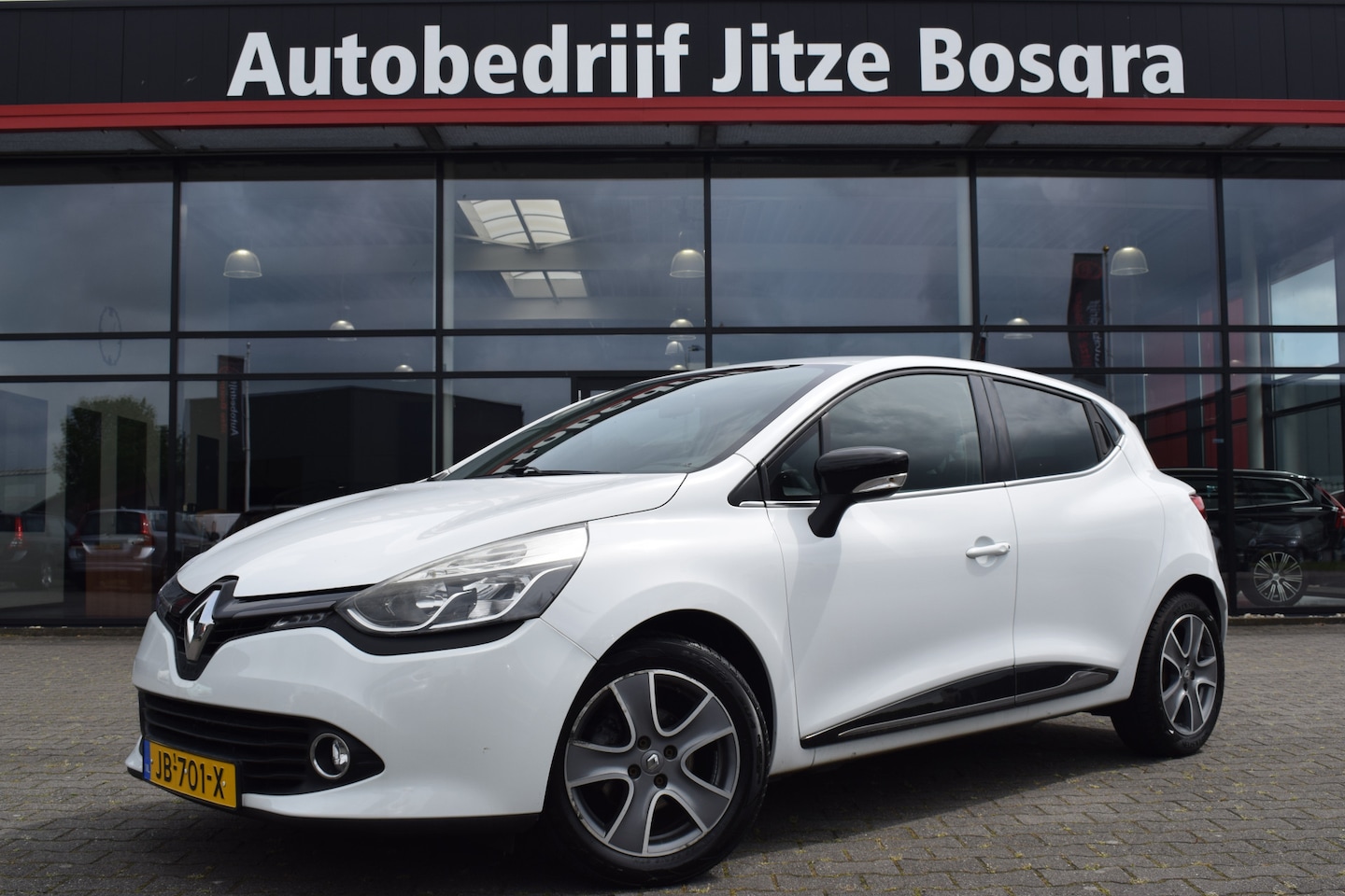 Renault Clio - 0.9 TCE Night&Day Airco | Full Map Navi | Telefonie | Cruise Control | 16 Inch LMV | Isofi - AutoWereld.nl