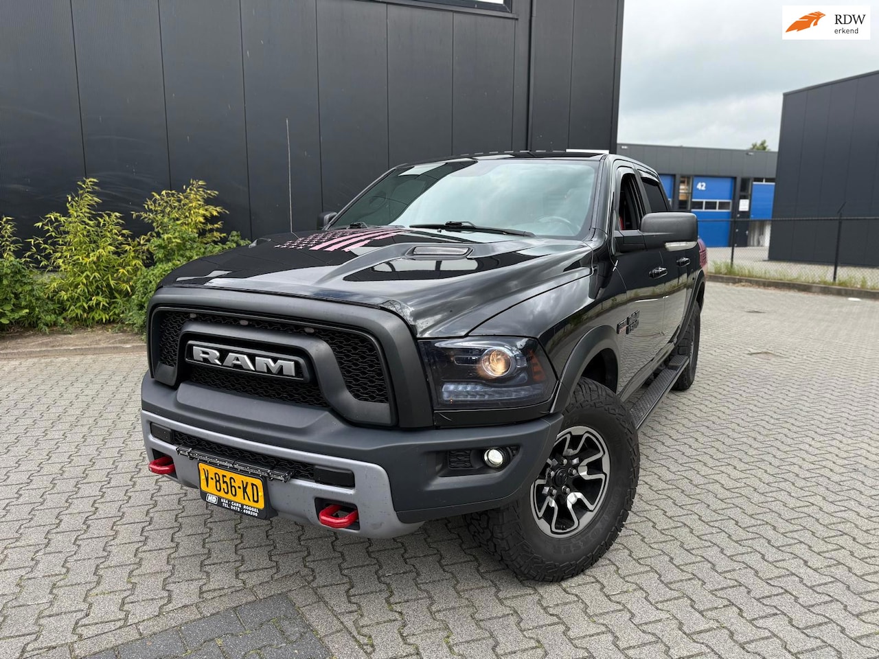 Dodge Ram 1500 - 5.7 V8 Quad Cab 6'4 5.7 V8 Quad Cab 6'4 - AutoWereld.nl